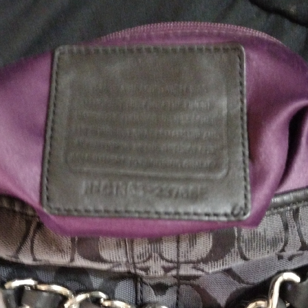 Coach Black Shoulder Bag with Chain Strap - Picture 3 of 4